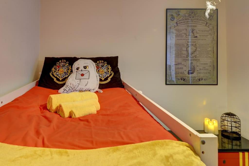 Harry'S House Apartment Watford  Bagian luar foto