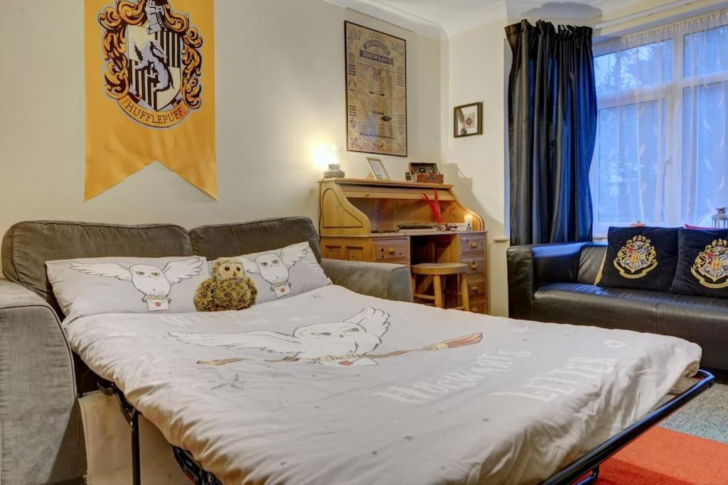 Harry'S House Apartment Watford  Bagian luar foto